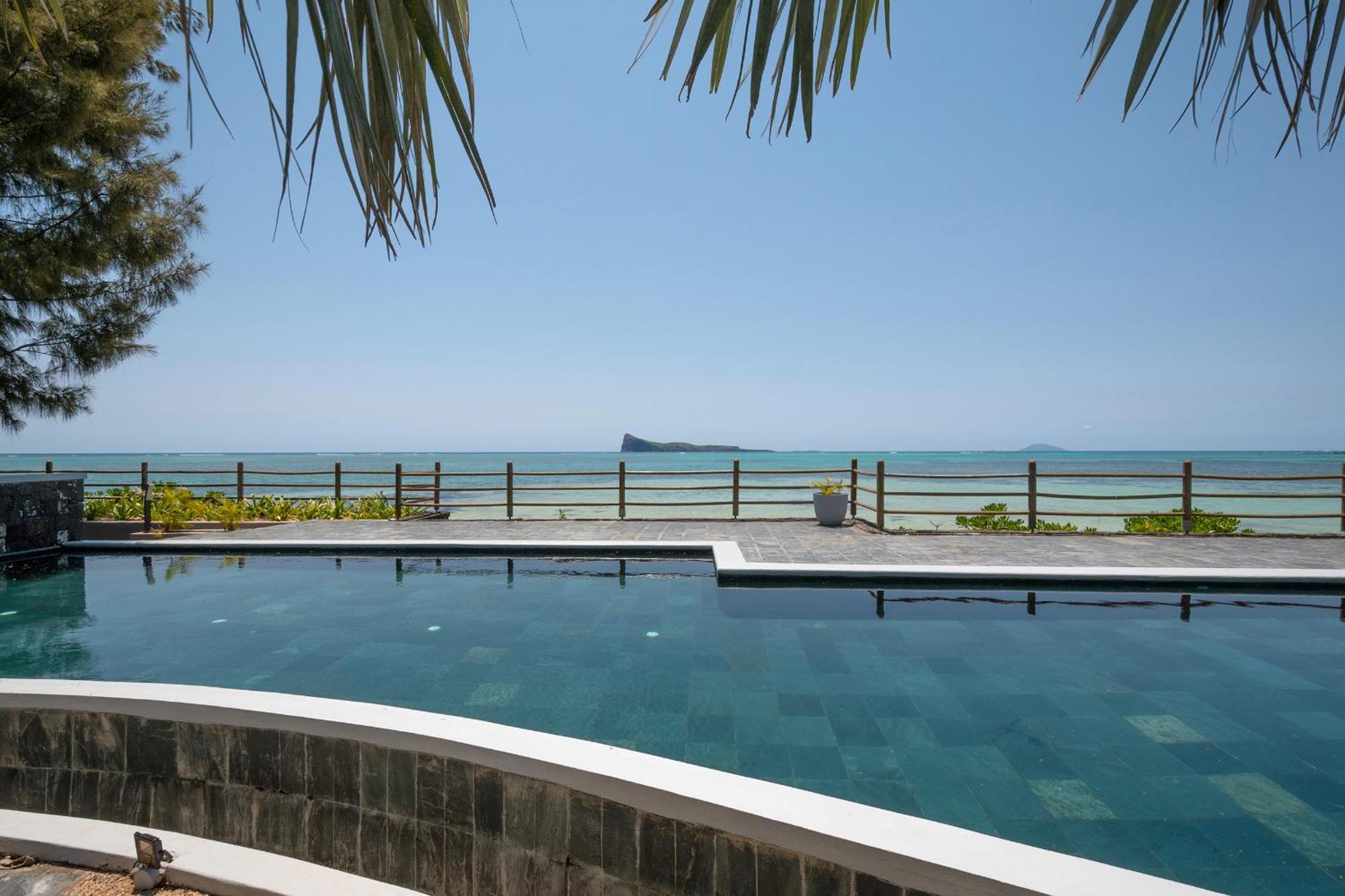 Luxury Beachfront Duplex, Coin De Mire View / 3Bed Cap Malheureux Extérieur photo